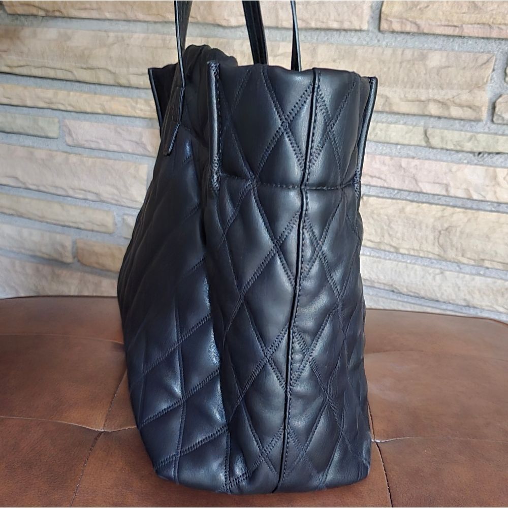 Givenchy Duo Quilted Tote Bag in Black With Dustbag! - Picture 8 of 17